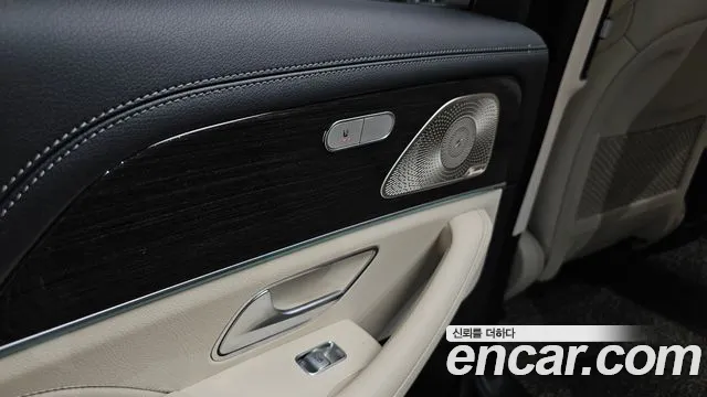 Mercedes-Benz GLE-Class — Фото автомобиля 29