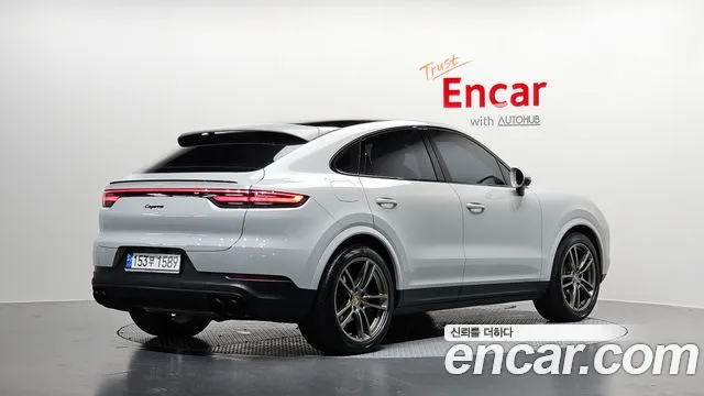 Porsche Cayenne — Фото автомобиля 2