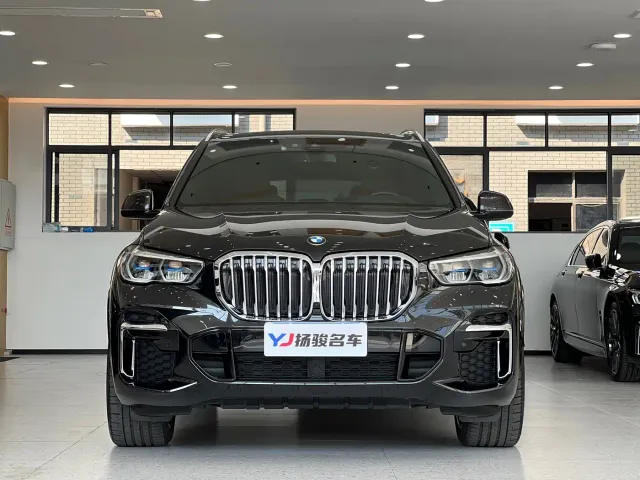 BMW X5 — Фото автомобиля 2