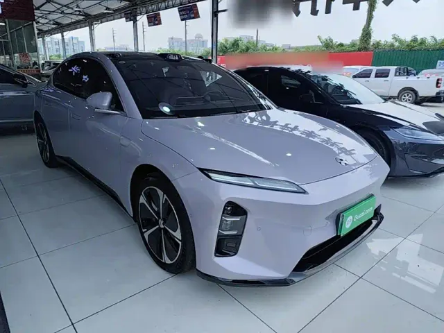Nio ET5 — Фото автомобиля 3