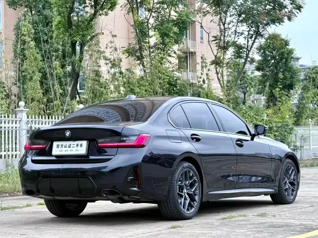 BMW 3 Series — Фото автомобиля 9