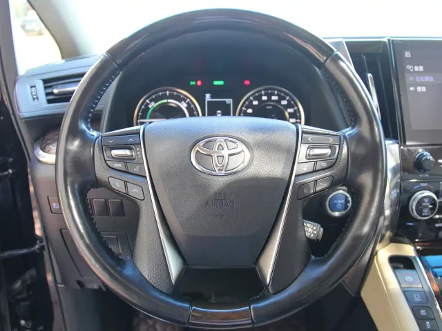 Toyota Alphard 2021 Hybrid 2.5L Luxury — Фото автомобиля 21