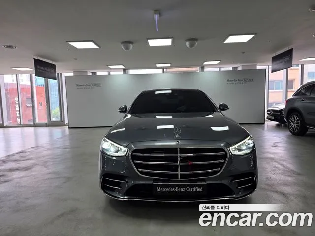 Mercedes-Benz S-Class — Фото автомобиля 3