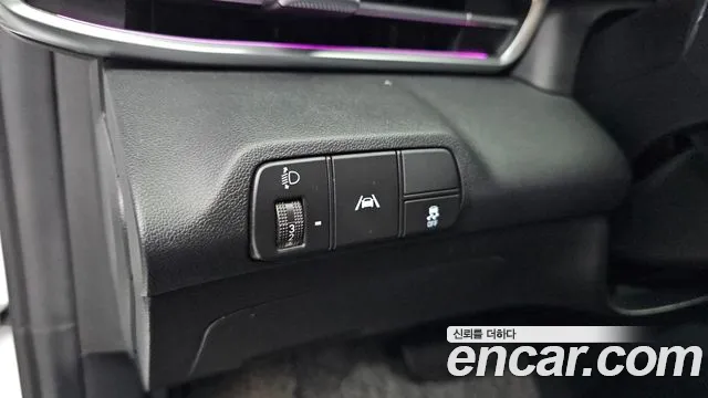 Hyundai AVANTE Avante (CN7) — Фото автомобиля 14