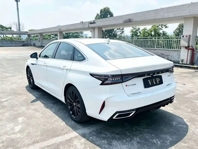 Chery Arrizo 8 — Фото автомобиля 9