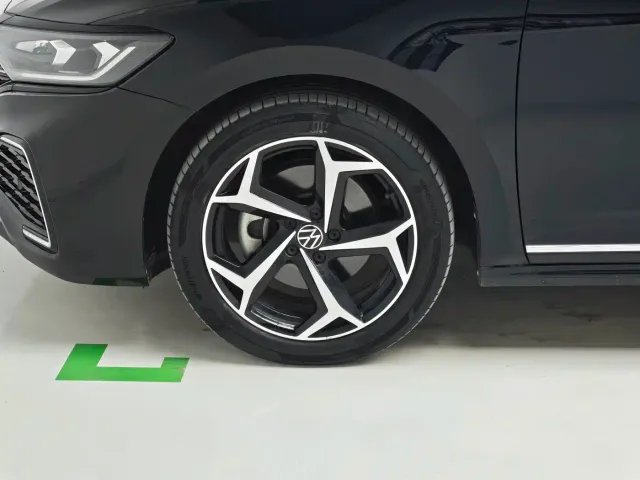 Volkswagen Passat — Фото автомобиля 8