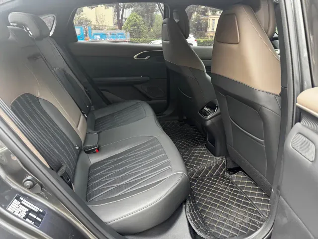 Changan Eado — Фото автомобиля 6