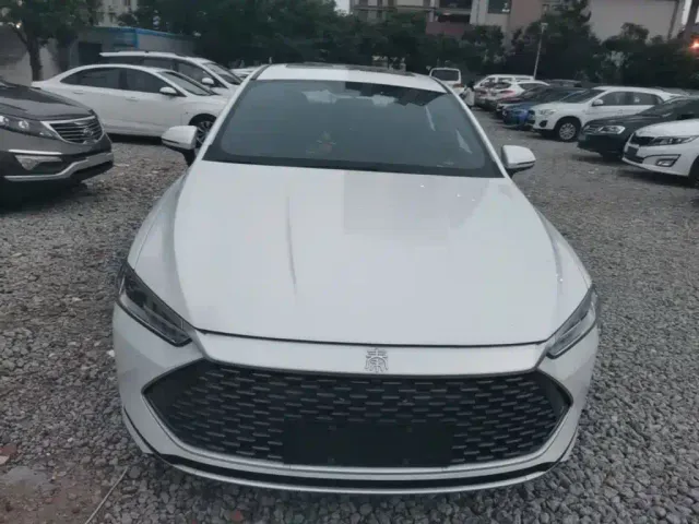 BYD Qin PLUS — Фото автомобиля 2