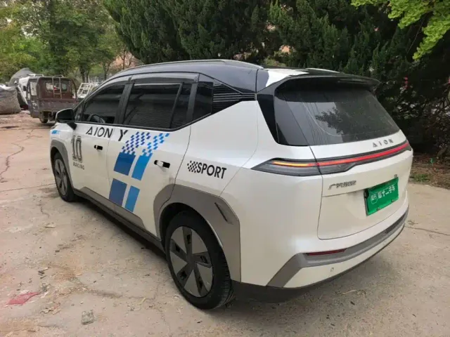 GAC Aion Y — Фото автомобиля 4
