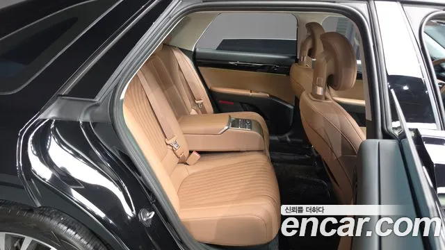 Hyundai Grandeur Grandeur (GN7) 3.5 Бензин 4WD — Фото автомобиля 11