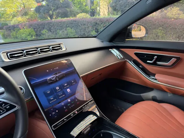 Mercedes-Benz S-Class — Фото автомобиля 14