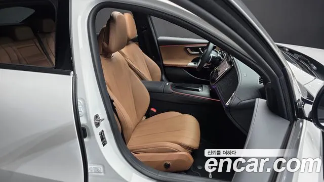 Mercedes-Benz E-Class W214 — Фото автомобиля 16