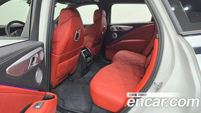 BMW XM — Фото автомобиля 7