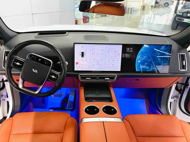 Li Auto L7 — Фото автомобиля 17
