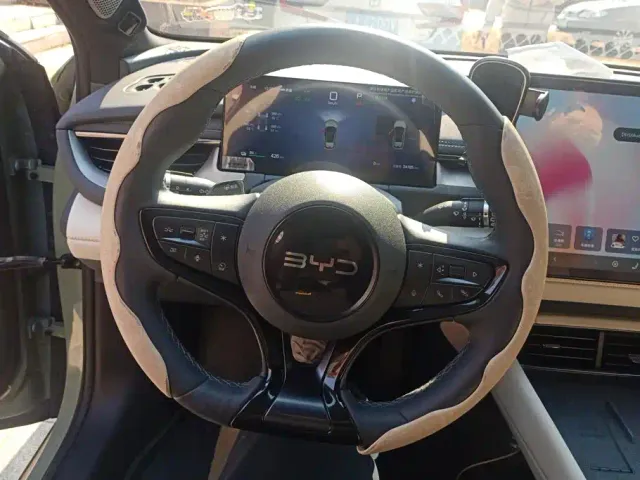 BYD Seal 06 GT — Фото автомобиля 15