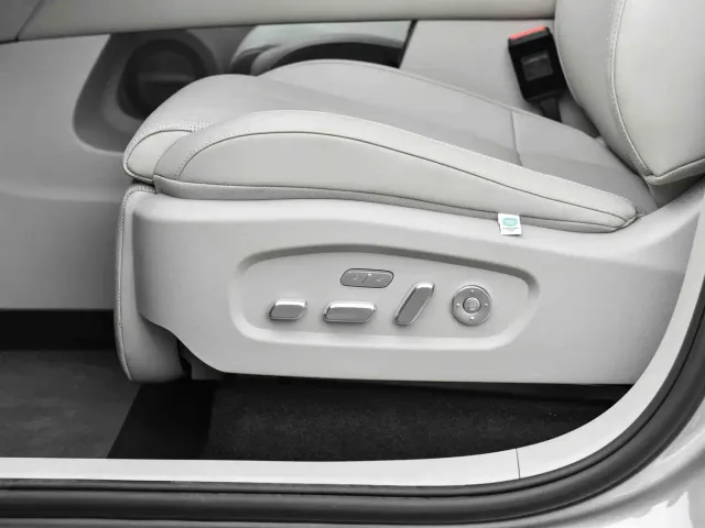 Leapmotor B10 — Фото автомобиля 10