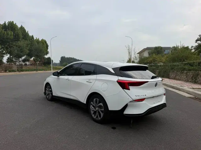 Buick Velite 6 — Фото автомобиля 3
