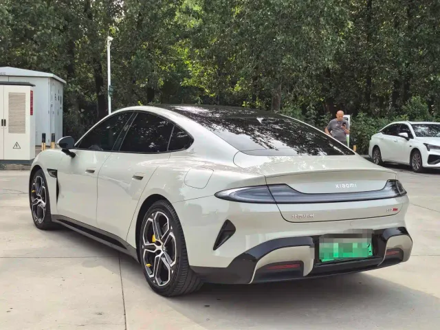 Xiaomi SU7 — Фото автомобиля 14