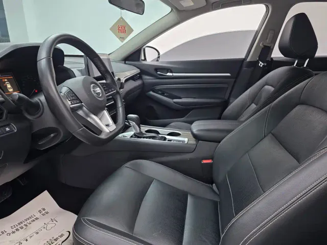 Nissan Teana — Фото автомобиля 4