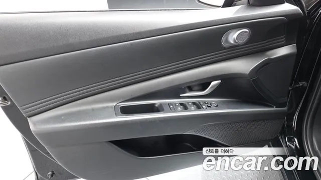 Hyundai AVANTE Modern — Фото автомобиля 24