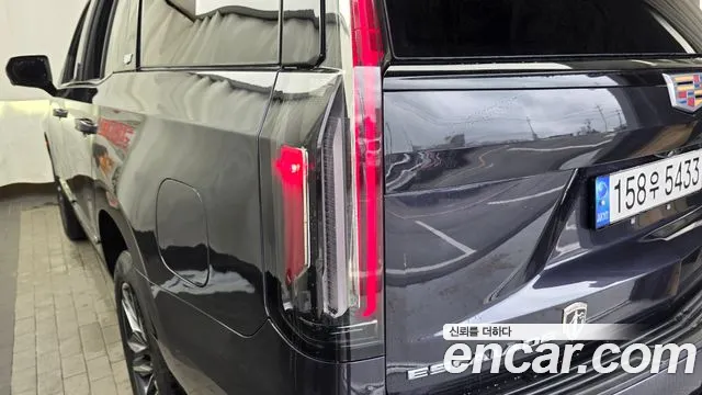 Cadillac Escalade Escalade 5 поколение — Фото автомобиля 21
