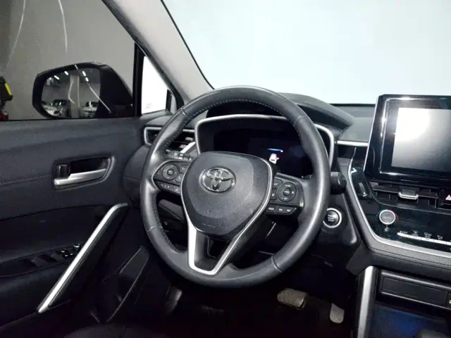 Toyota Corolla Cross — Фото автомобиля 12