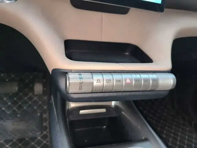 BYD Dolphin 2024 Glory Edition 420km Freedom Edition — Фото автомобиля 13