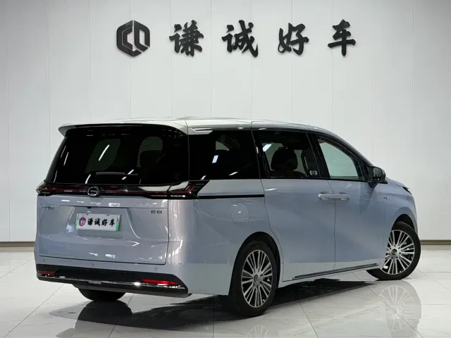 GAC Trumpchi E8 — Фото автомобиля 7