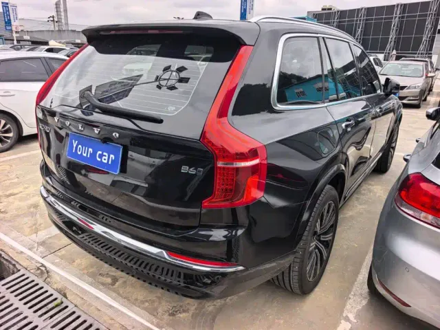 Volvo XC90 — Фото автомобиля 5