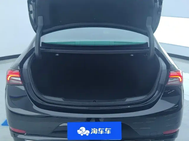 Buick LaCrosse — Фото автомобиля 4