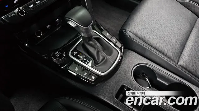 Kia Seltos Новый Seltos Бензин 2.0 2WD — Фото автомобиля 9
