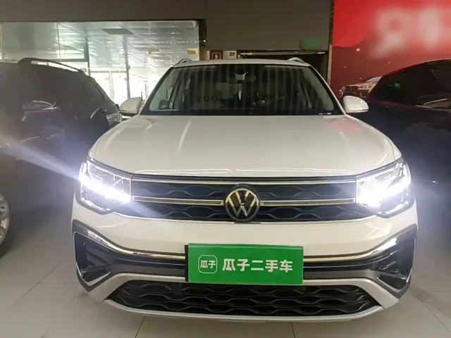 Volkswagen Tharu — Фото автомобиля 2