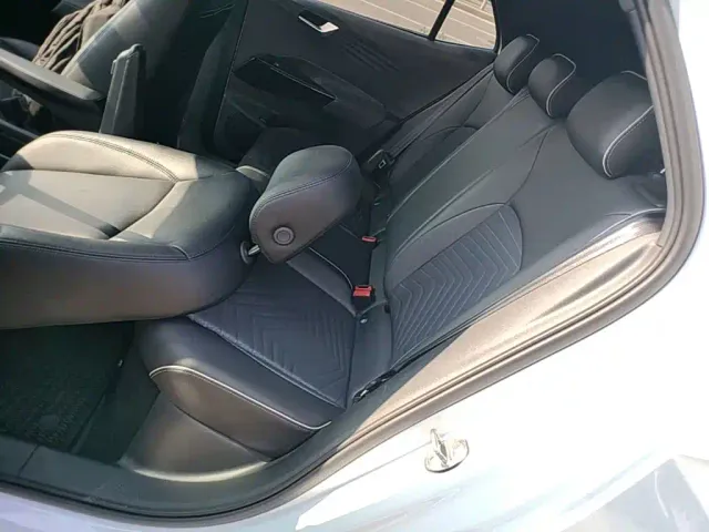 Volkswagen ID.3 — Фото автомобиля 16