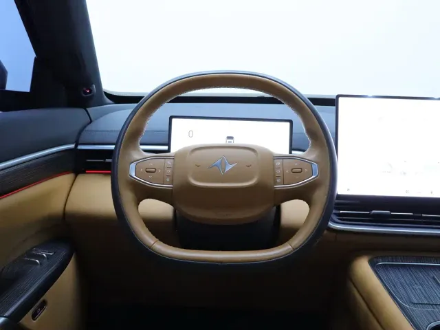 Dongfeng eπ 008 — Фото автомобиля 22