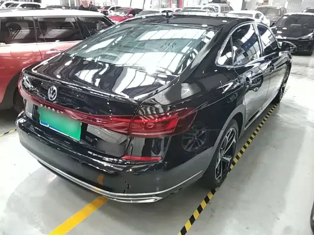 Volkswagen Passat — Фото автомобиля 6