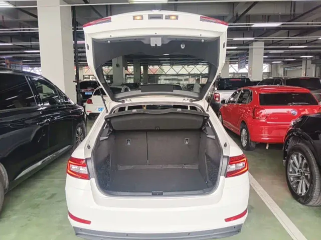 Skoda Octavia — Фото автомобиля 18
