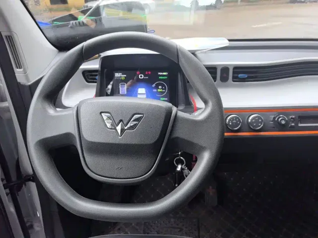 Wuling Hongguang Mini EV — Фото автомобиля 11
