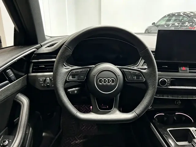 Audi A4L — Фото автомобиля 11