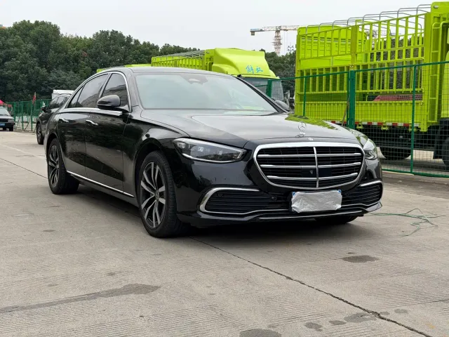 Mercedes-Benz S-Class — Фото автомобиля 3