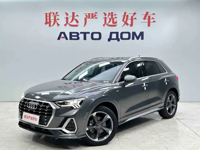 Фотография автомобиля — Audi Q3