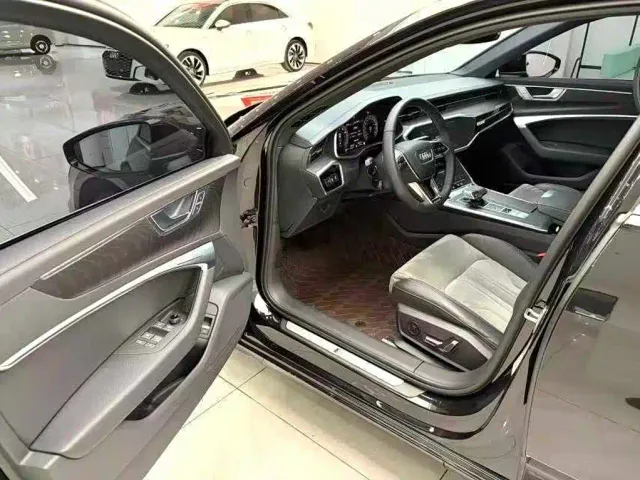 Audi A6L — Фото автомобиля 9