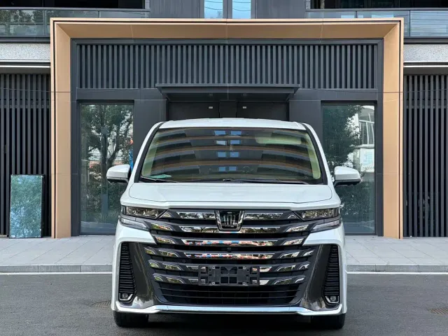 Фотография автомобиля — Toyota Vellfire