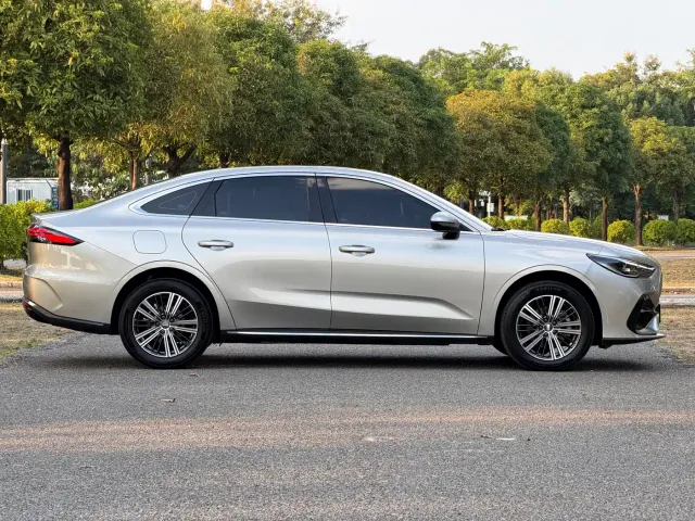 Geely Galaxy Stellar 6 — Фото автомобиля 10