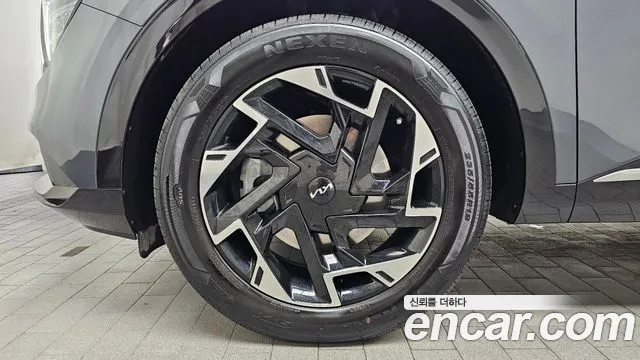 Kia Sportage Sportage 5-е поколение Бензин 1.6 турбо 2WD — Фото автомобиля 5