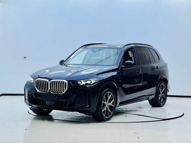Фотография автомобиля — BMW X5
