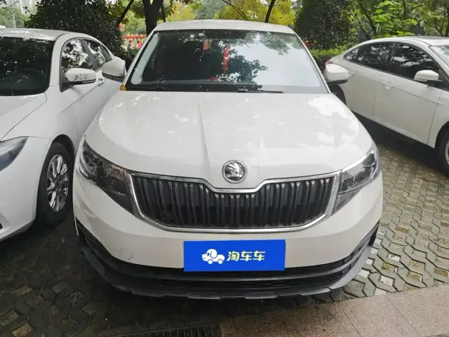 Škoda Kamiq 2021 1.5L Manual Standard — Фото автомобиля 2