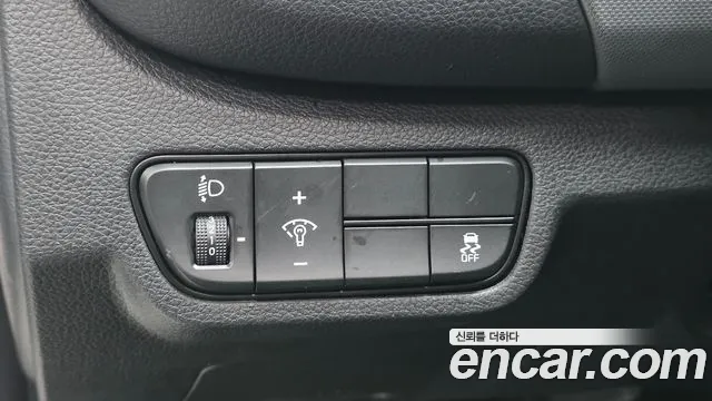 Kia Seltos — Фото автомобиля 13