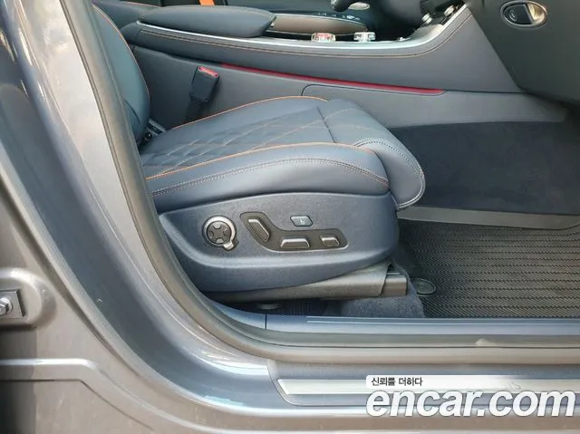 Genesis GV70 3.5T Бензин AWD — Фото автомобиля 10