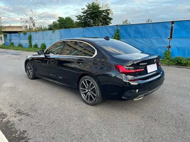 BMW 3 Series — Фото автомобиля 8