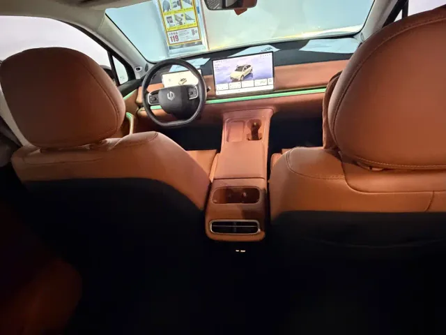 Leapmotor C10 — Фото автомобиля 7